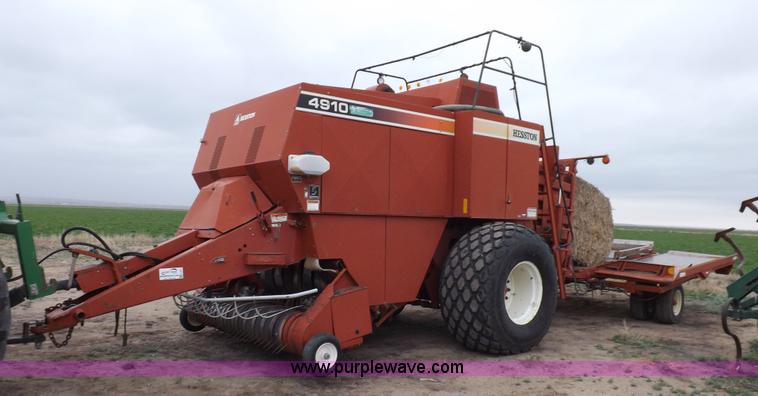 image for item K3841 2000 Hesston 4910 large square baler