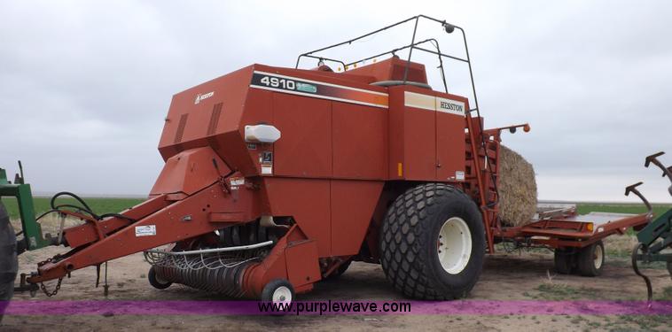 image for item K3841 2000 Hesston 4910 large square baler