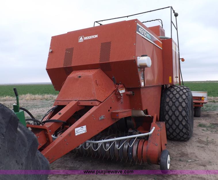 image for item K3841 2000 Hesston 4910 large square baler