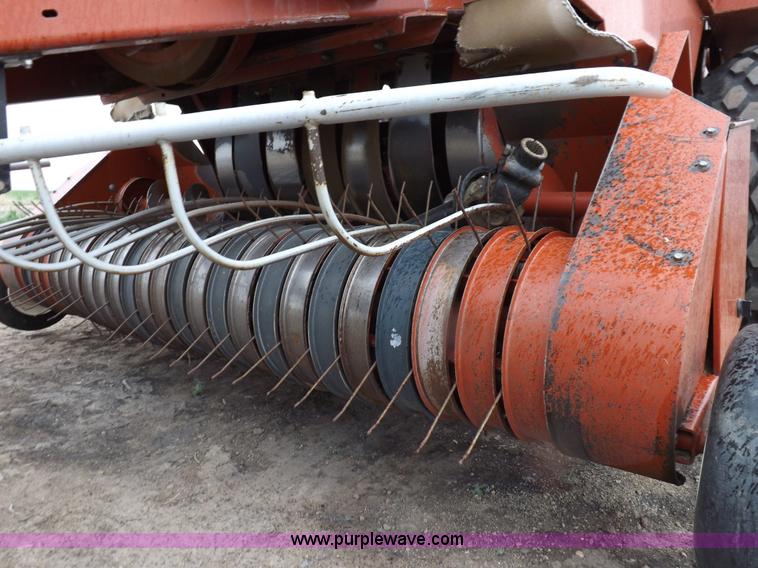 image for item K3841 2000 Hesston 4910 large square baler