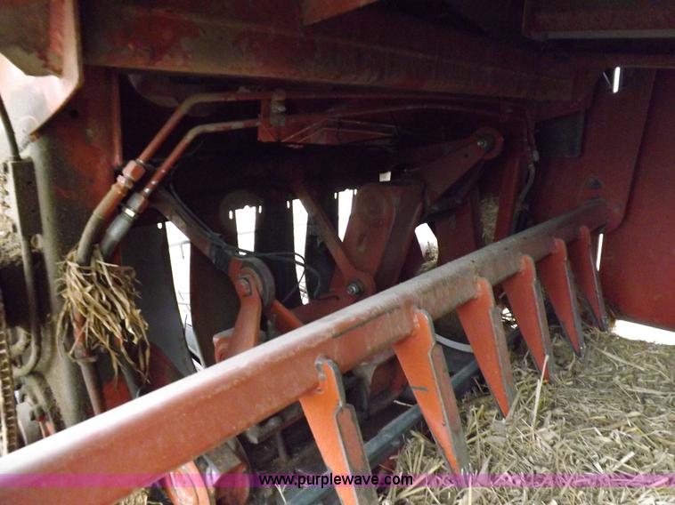 image for item K3841 2000 Hesston 4910 large square baler