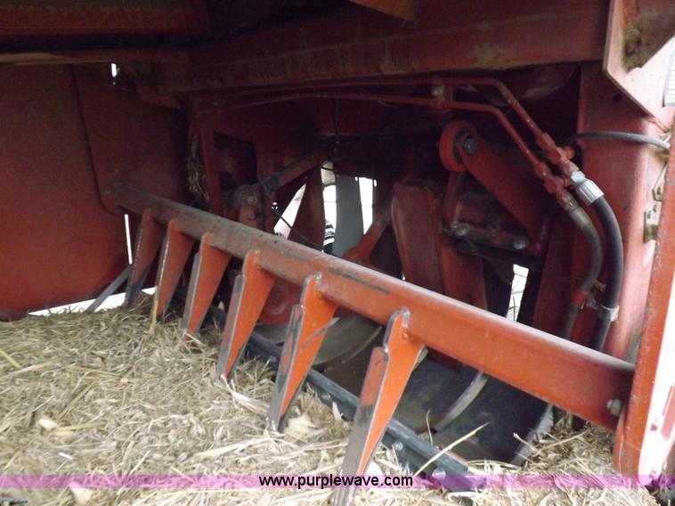 image for item K3841 2000 Hesston 4910 large square baler