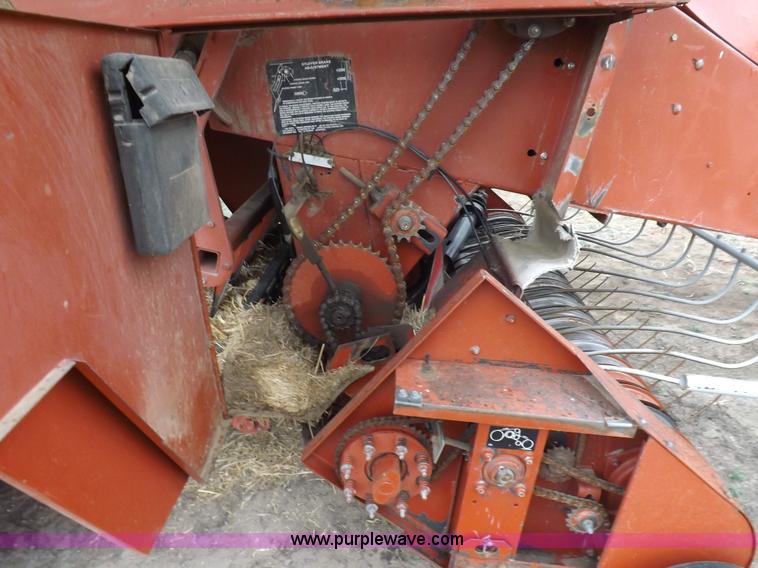image for item K3841 2000 Hesston 4910 large square baler