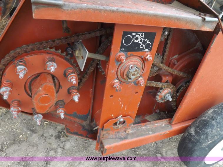 image for item K3841 2000 Hesston 4910 large square baler