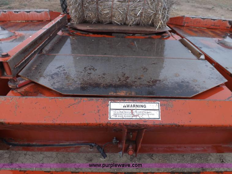 image for item K3841 2000 Hesston 4910 large square baler