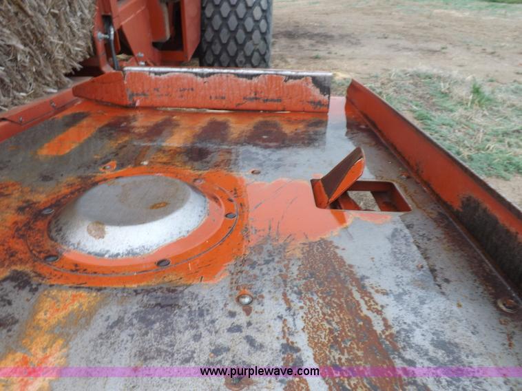 image for item K3841 2000 Hesston 4910 large square baler