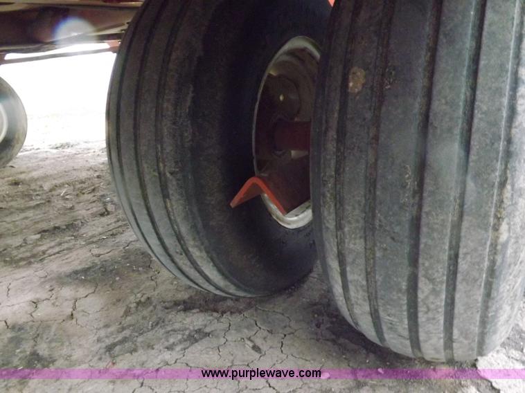 image for item K3841 2000 Hesston 4910 large square baler