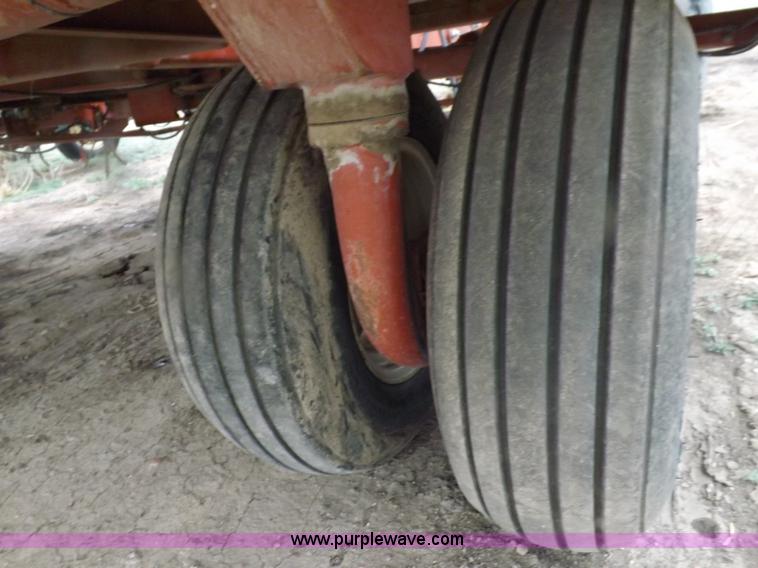 image for item K3841 2000 Hesston 4910 large square baler