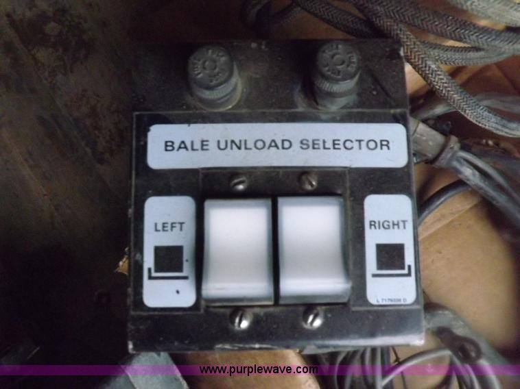 image for item K3841 2000 Hesston 4910 large square baler