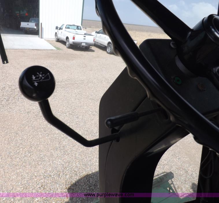 image for item K3842 1981 John Deere 6620 Turbo combine