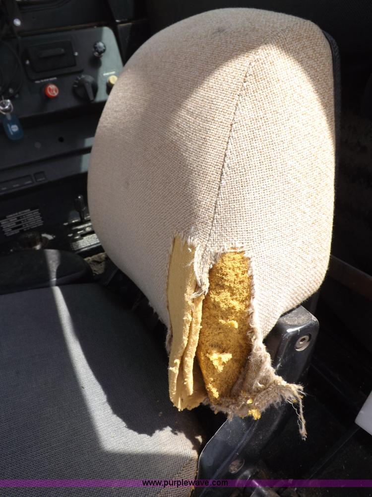 image for item K3842 1981 John Deere 6620 Turbo combine