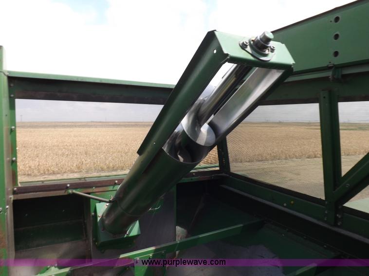 image for item K3842 1981 John Deere 6620 Turbo combine