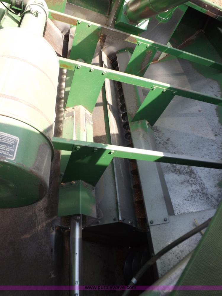 image for item K3842 1981 John Deere 6620 Turbo combine