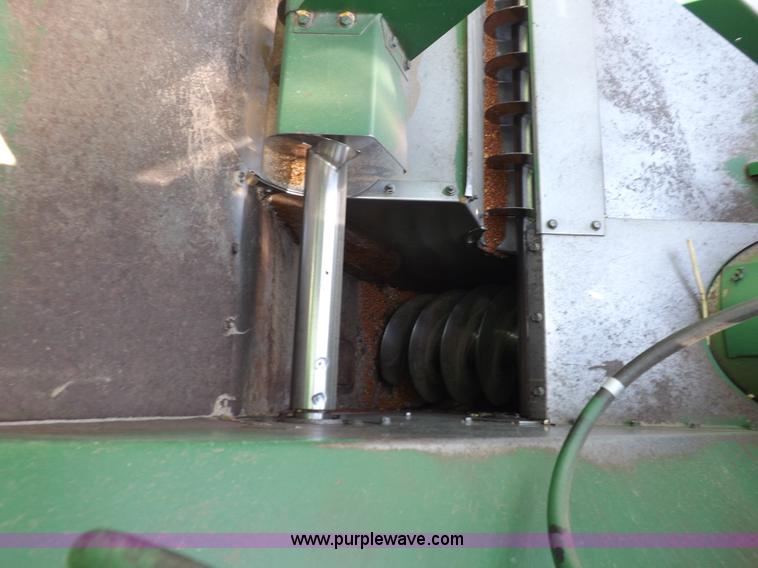 image for item K3842 1981 John Deere 6620 Turbo combine