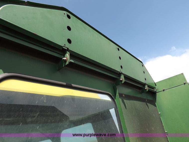 image for item K3842 1981 John Deere 6620 Turbo combine