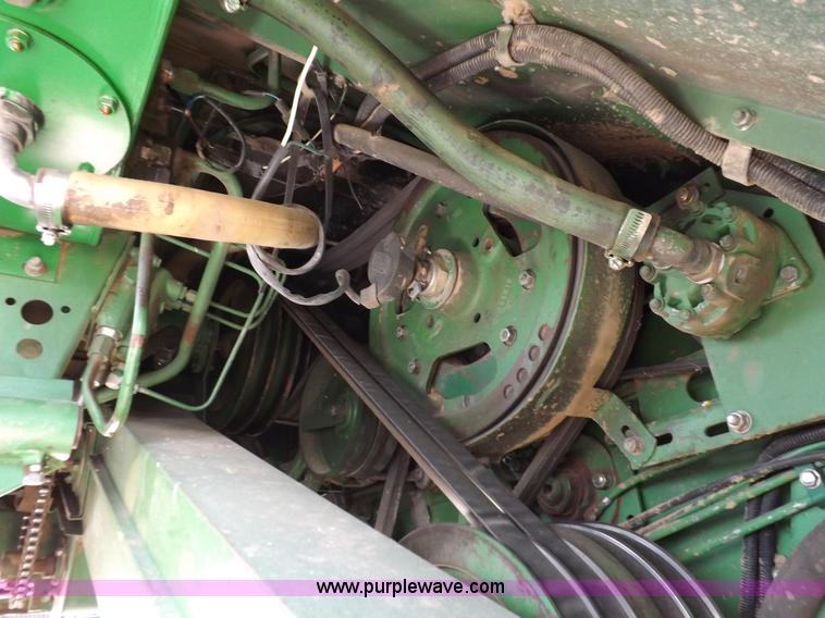 image for item K3842 1981 John Deere 6620 Turbo combine