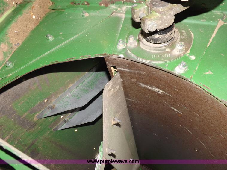 image for item K3842 1981 John Deere 6620 Turbo combine