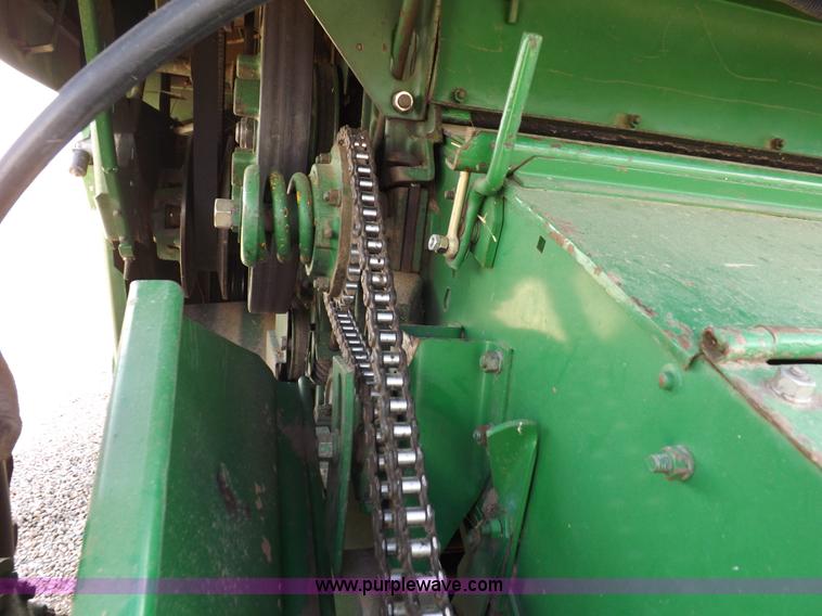 image for item K3842 1981 John Deere 6620 Turbo combine