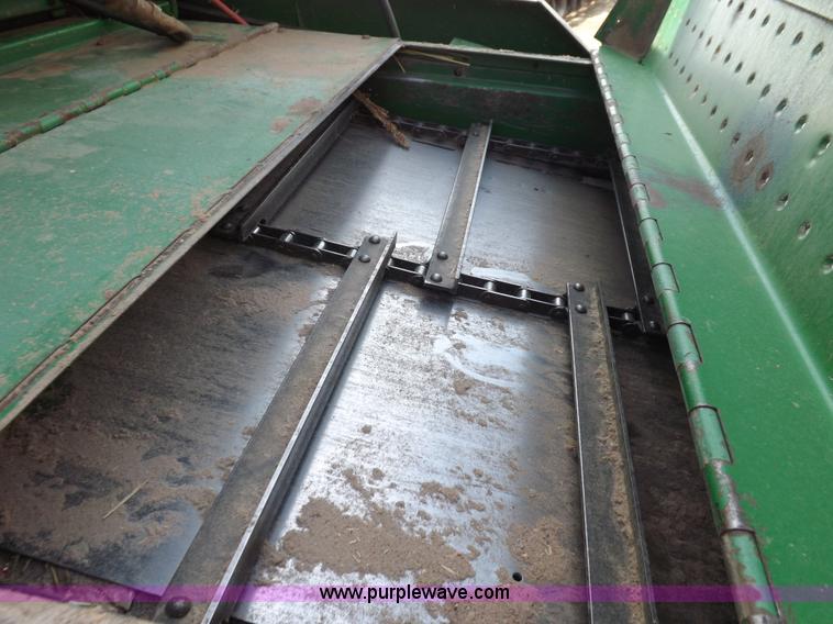 image for item K3842 1981 John Deere 6620 Turbo combine