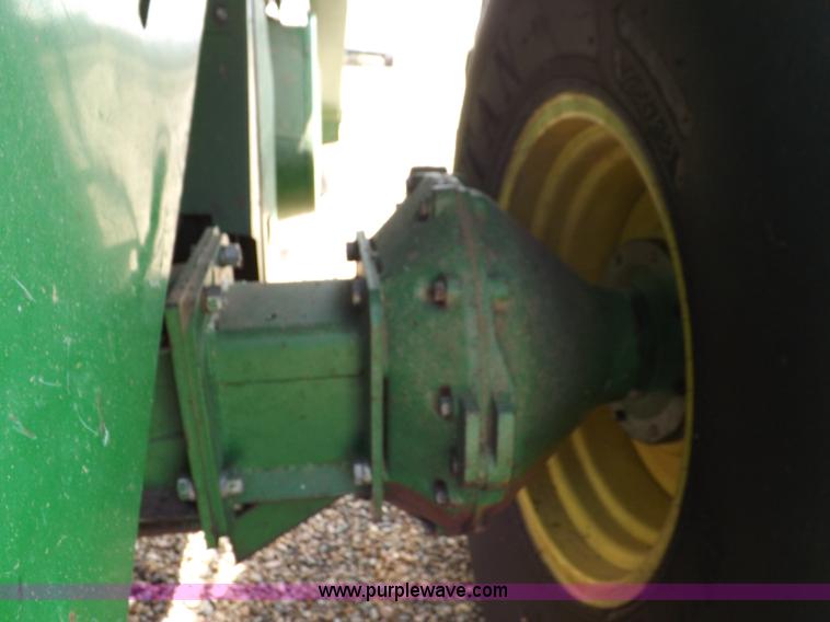 image for item K3842 1981 John Deere 6620 Turbo combine