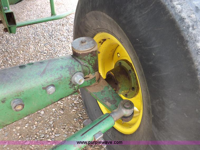 image for item K3842 1981 John Deere 6620 Turbo combine