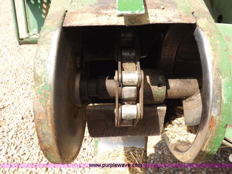image for item K3842 1981 John Deere 6620 Turbo combine