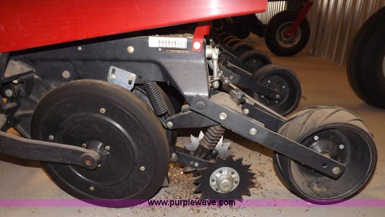 image for item K3843 Case IH 1200 planter