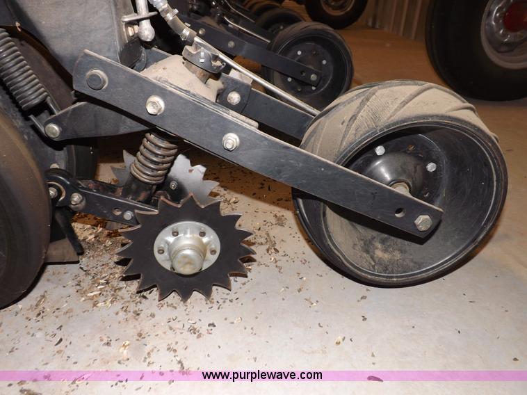 image for item K3843 Case IH 1200 planter