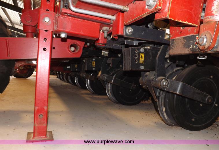 image for item K3843 Case IH 1200 planter