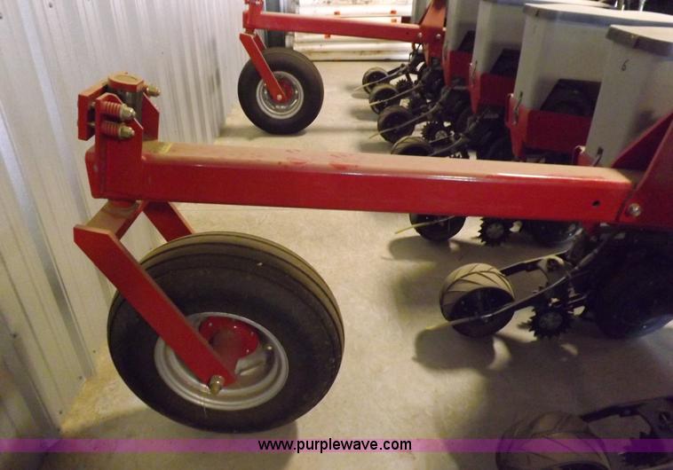image for item K3843 Case IH 1200 planter