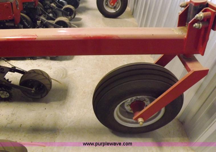 image for item K3843 Case IH 1200 planter