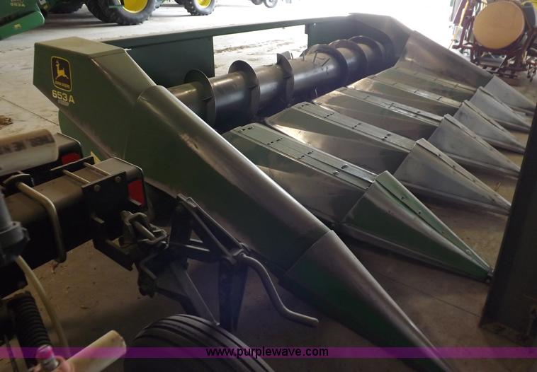 image for item K3844 John Deere 653A row crop head