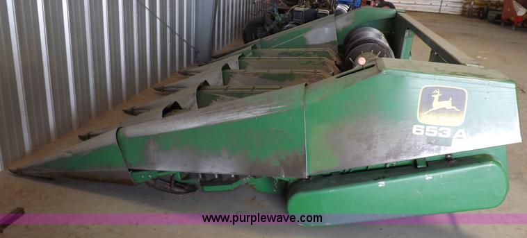 image for item K3844 John Deere 653A row crop head