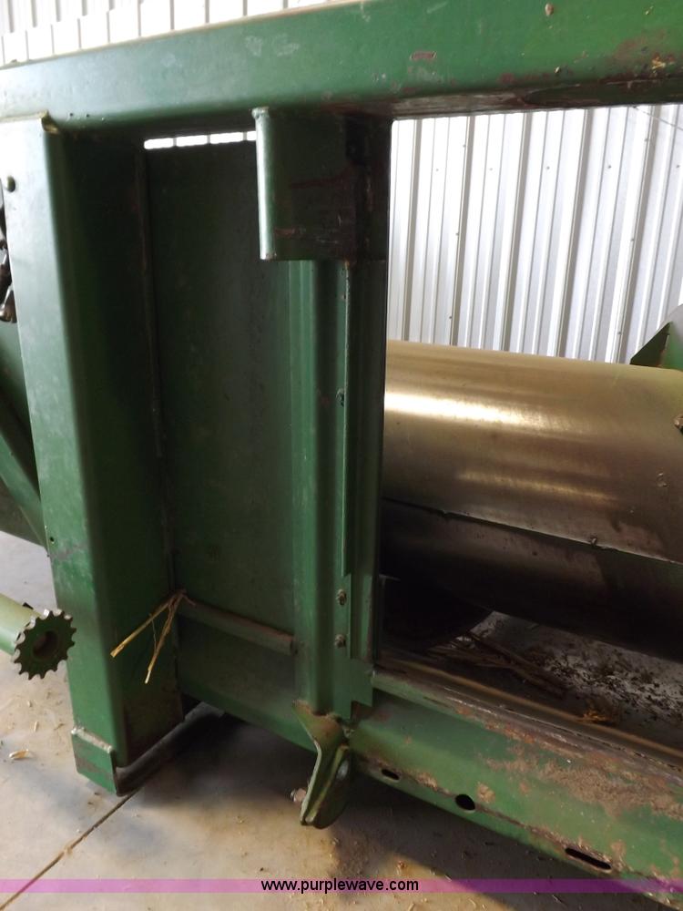 image for item K3844 John Deere 653A row crop head