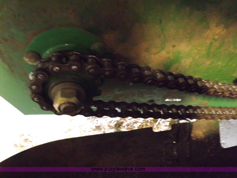 image for item K3844 John Deere 653A row crop head