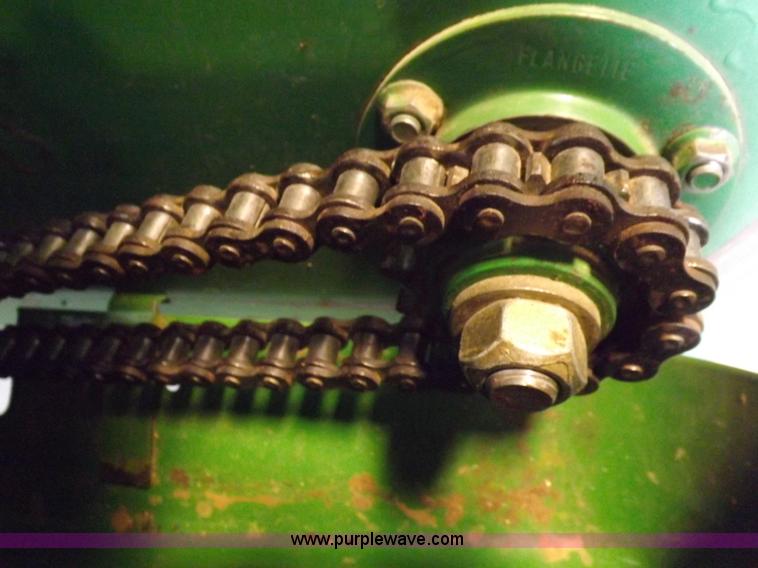 image for item K3844 John Deere 653A row crop head
