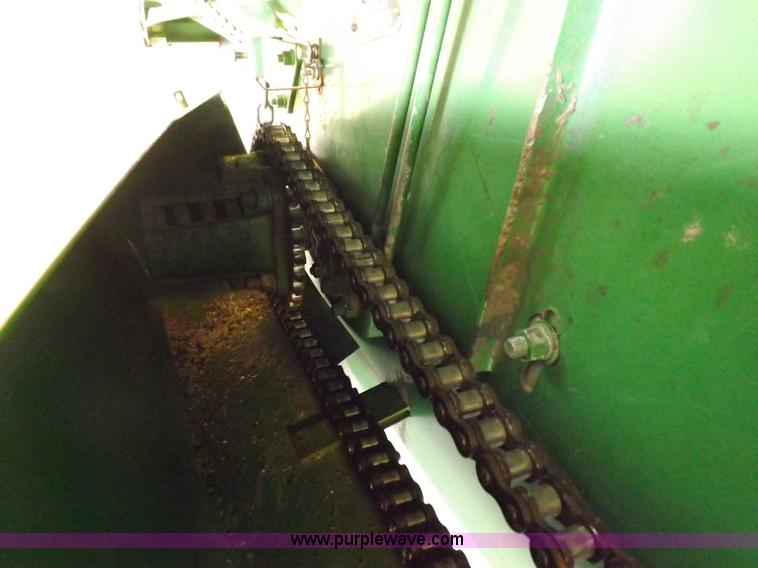 image for item K3844 John Deere 653A row crop head