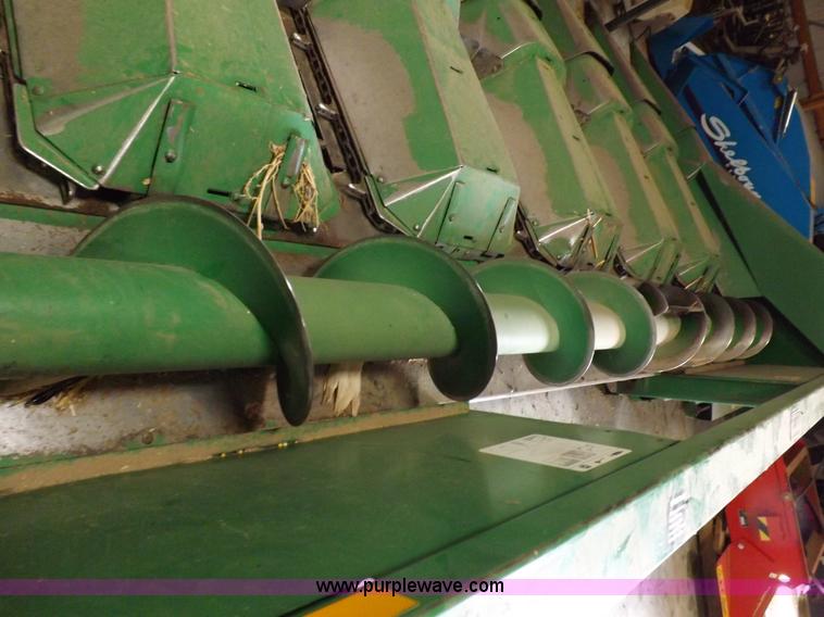 image for item K3845 John Deere 643 corn head