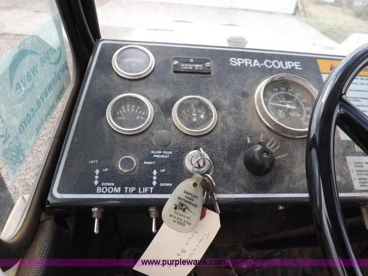 image for item K3846 Melroe Spra-Coupe 220 self-propelled sprayer