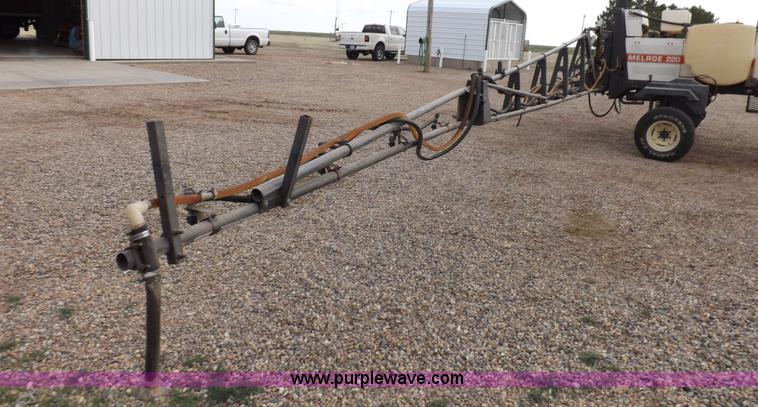 image for item K3846 Melroe Spra-Coupe 220 self-propelled sprayer