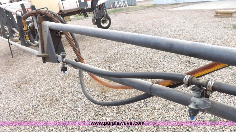 image for item K3846 Melroe Spra-Coupe 220 self-propelled sprayer