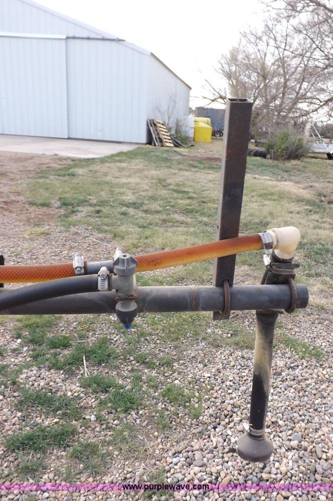 image for item K3846 Melroe Spra-Coupe 220 self-propelled sprayer