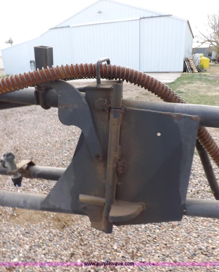 image for item K3846 Melroe Spra-Coupe 220 self-propelled sprayer