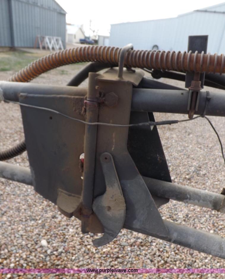 image for item K3846 Melroe Spra-Coupe 220 self-propelled sprayer