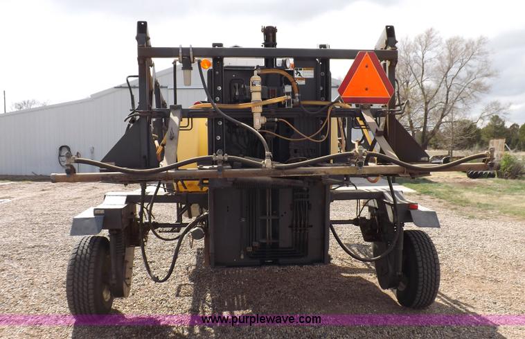 image for item K3846 Melroe Spra-Coupe 220 self-propelled sprayer