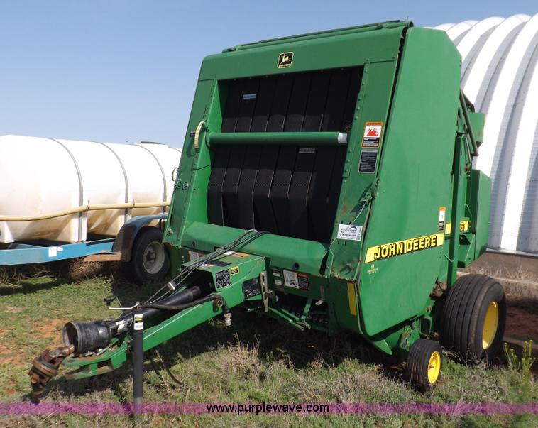 image for item K3866 1999 John Deere 566 round baler