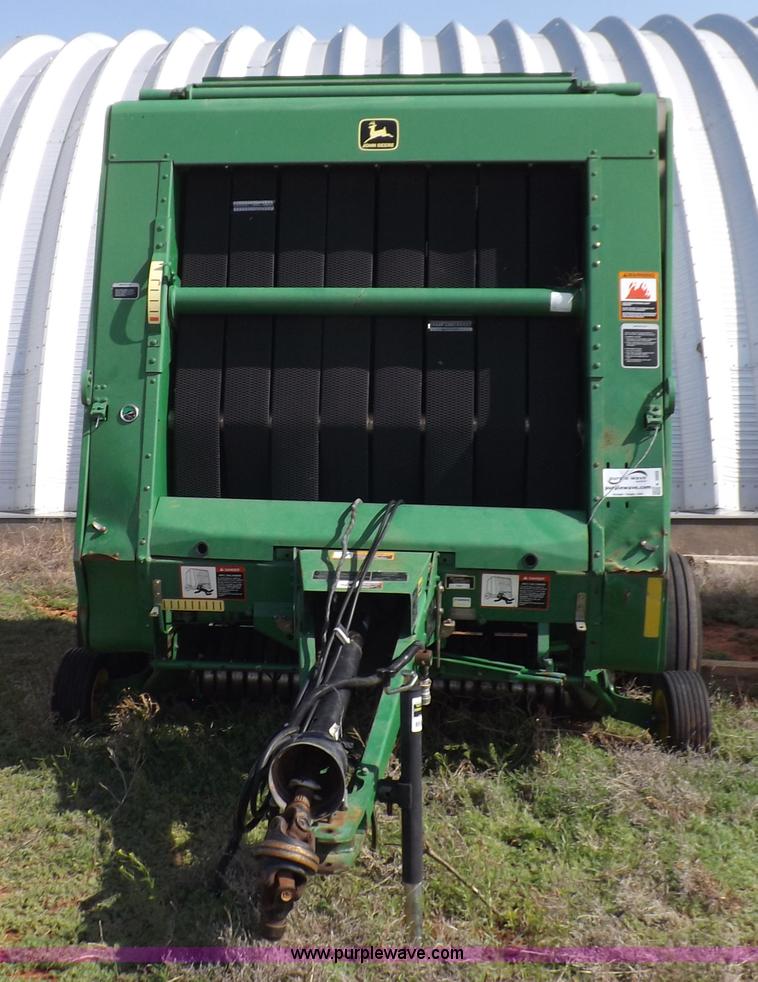 image for item K3866 1999 John Deere 566 round baler
