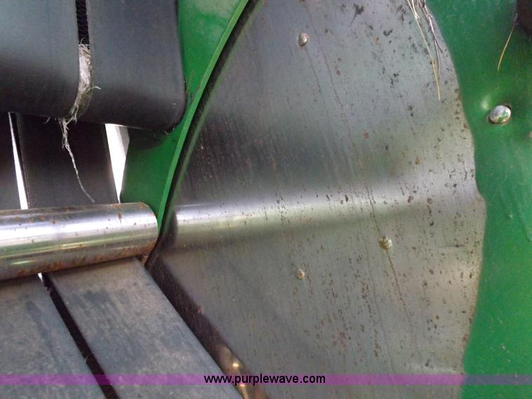 image for item K3866 1999 John Deere 566 round baler
