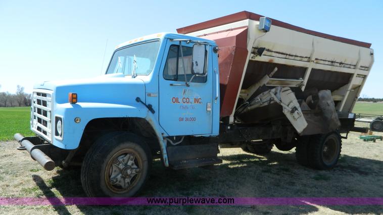 image for item K8025 1979 International feed truck