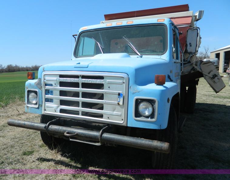 image for item K8025 1979 International feed truck
